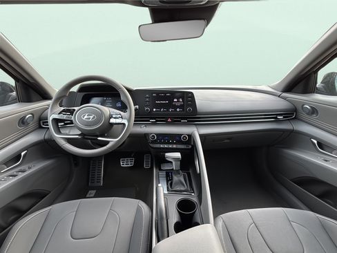 New 2026 Hyundai Elantra Sport FWD image 9