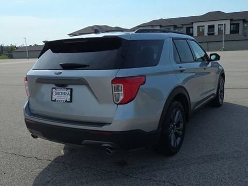 Used 2024 Ford Explorer XLT w/ Equipment Group 202A RWD image 7
