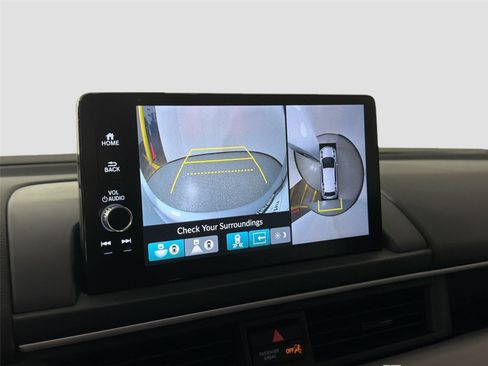 Used 2024 Honda Pilot Elite image 13