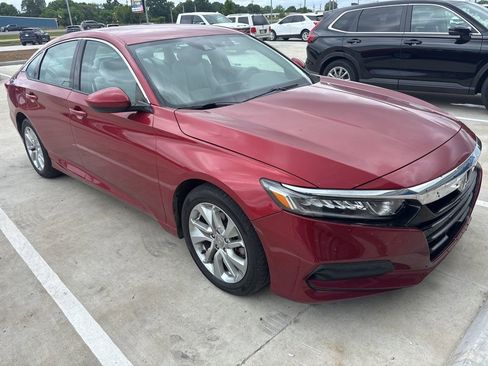 Used 2019 Honda Accord LX image 3