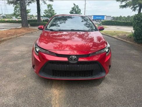 Used 2021 Toyota Corolla LE FWD image 4