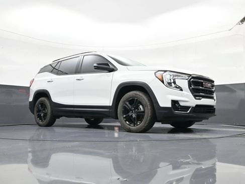 Used 2024 GMC Terrain AT4 w/ Tech Package AWD/4WD image 19