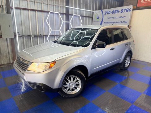 Used 2009 Subaru Forester 2.5X AWD/4WD image 5