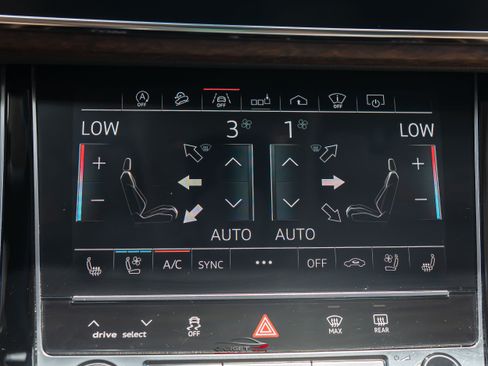 Used 2019 Audi Q8 Prestige AWD/4WD image 34
