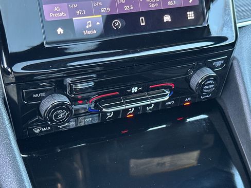 New 2025 Jeep Grand Cherokee Laredo X image 20