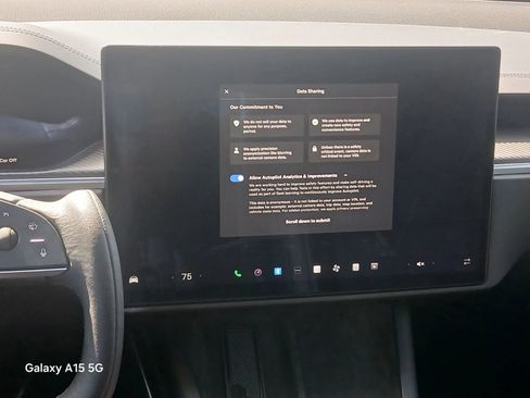 Used 2022 Tesla Model X Plaid image 29