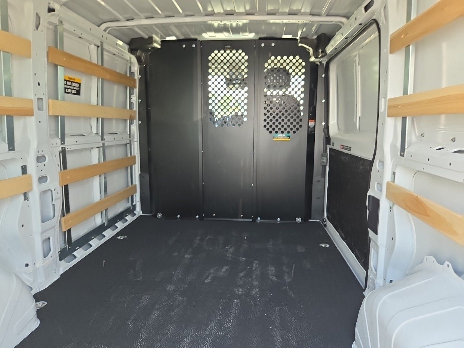 Used 2025 RAM ProMaster 2500 w/ U-Haul Equipment Group FWD image 9