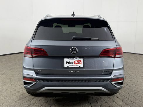 Used 2023 Volkswagen Taos SE w/ Panoramic Sunroof Package AWD/4WD image 6