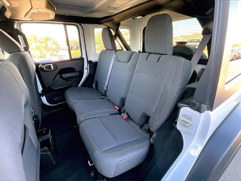 Used 2024 Jeep Wrangler Sport S image 24