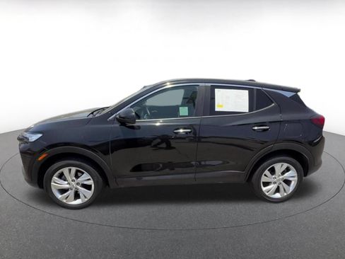 Used 2025 Buick Encore GX Preferred AWD/4WD image 9
