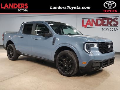 Used 2025 Ford Maverick Lariat w/ Black Appearance Package