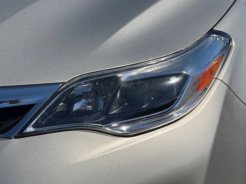 Used 2014 Toyota Avalon XLE FWD image 22