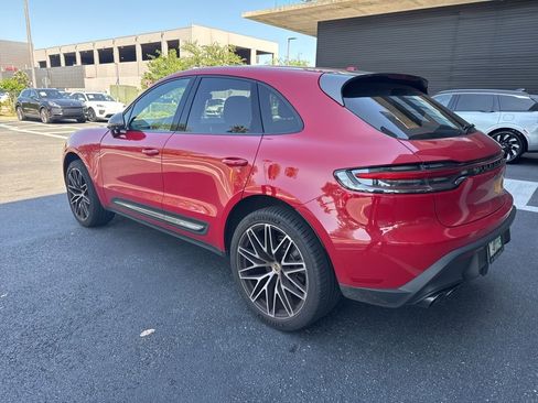 Certified 2024 Porsche Macan Turbo AWD/4WD image 3