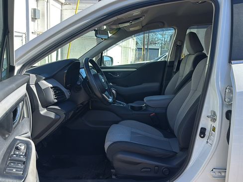 Used 2021 Subaru Outback Premium image 12