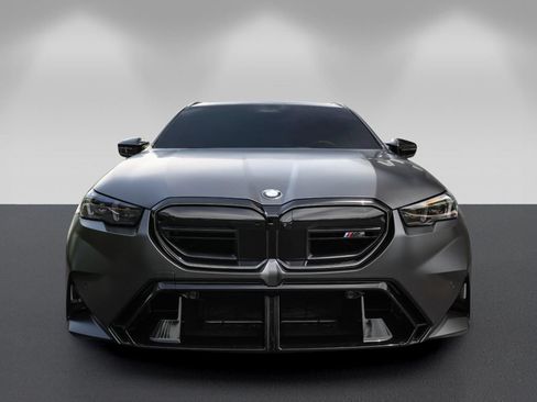 Used 2026 BMW M5 Touring AWD/4WD image 8