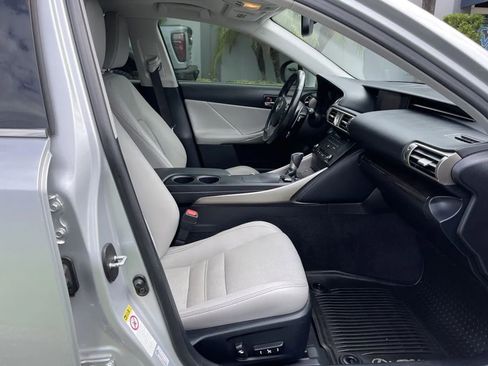 Used 2015 Lexus IS 250 AWD image 22