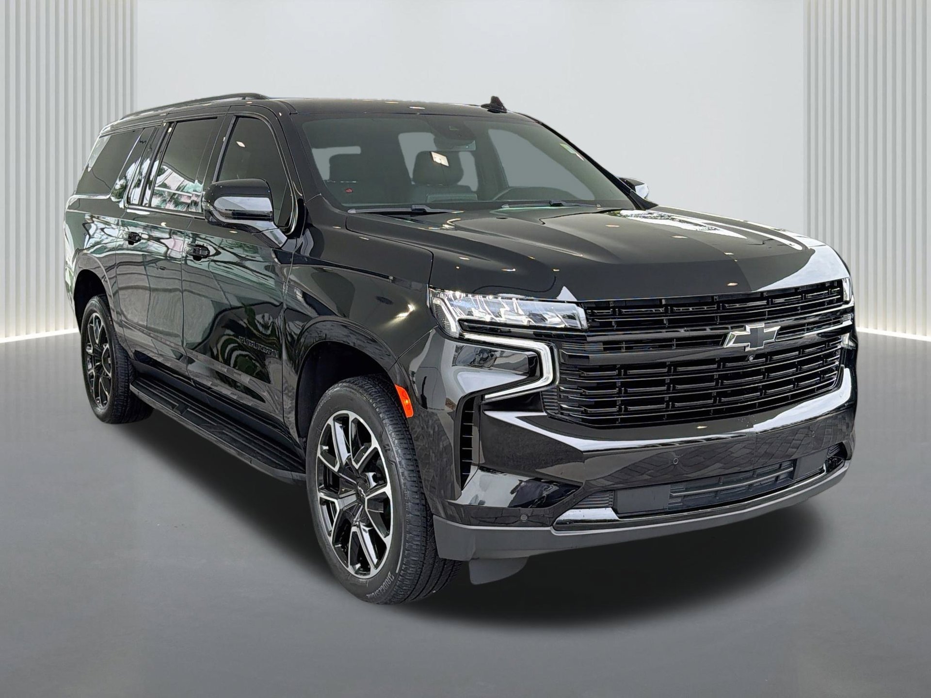 Used 2023 Chevrolet Suburban RST w/ Luxury Package RWD image 7