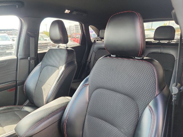 Certified 2025 Ford Escape ST-Line Select AWD/4WD image 21