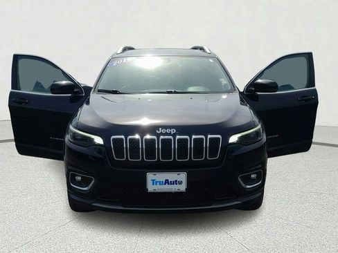 Used 2019 Jeep Cherokee Limited AWD/4WD image 9