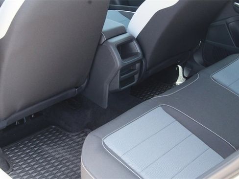 New 2025 Volkswagen Taos S image 19