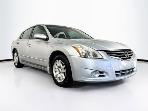 Used 2012 Nissan Altima 2.5 S w/ Value Pkg FWD image 17