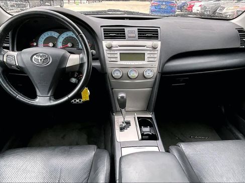 Used 2010 Toyota Camry SE image 13