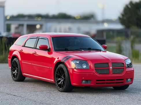 Used 2007 Dodge Magnum R/T w/ Convenience Group II RWD image 1
