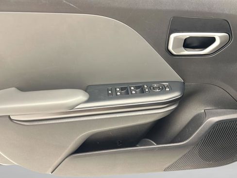 Used 2025 Kia K4 FWD image 14