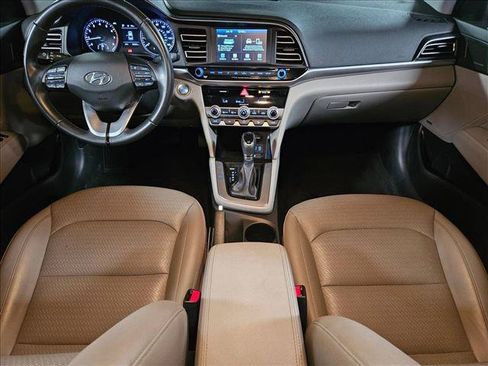 Used 2019 Hyundai Elantra Limited FWD image 16