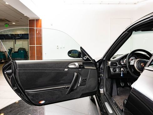 Used 2005 Porsche 911 Carrera S RWD image 29