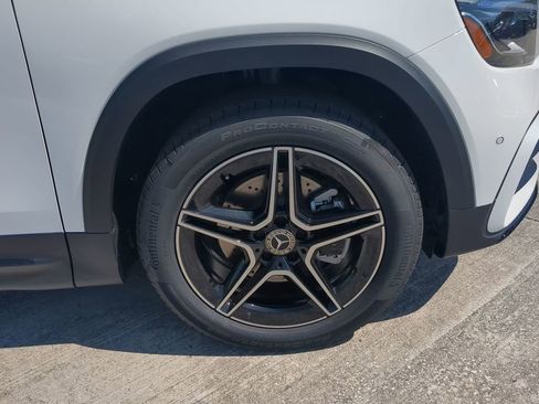 New 2024 Mercedes-Benz GLB 250 image 23