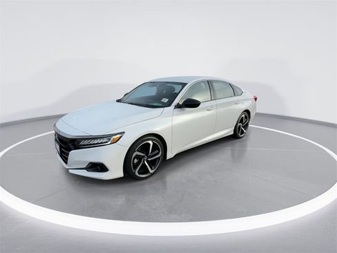 Used 2022 Honda Accord Sport image 6