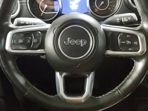 Used 2020 Jeep Gladiator Overland w/ Popular Equipment Package image 15