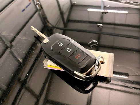 Used 2018 Ford F150 XLT w/ XTR Package image 9