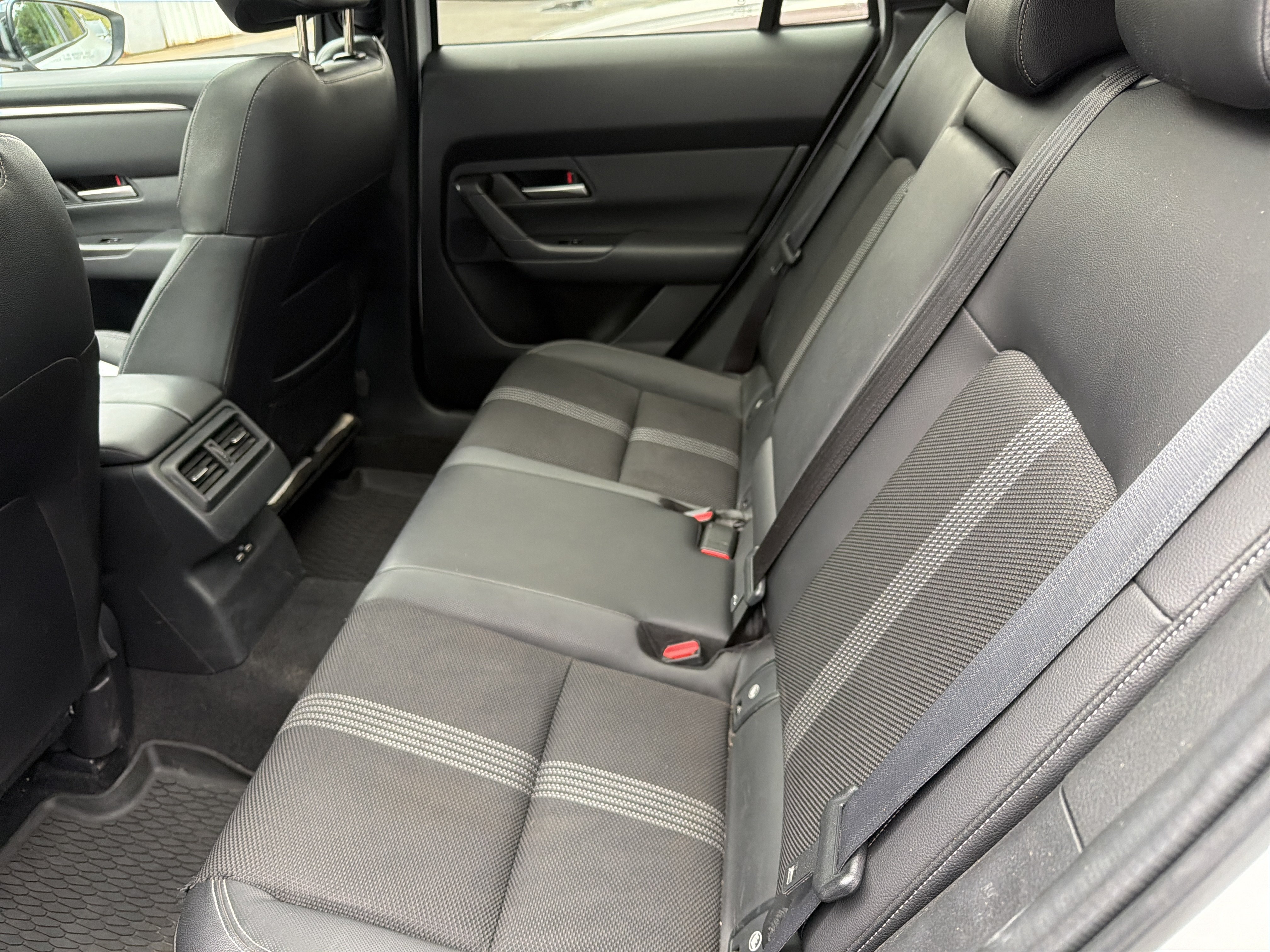 Used 2023 MAZDA CX-50 2.5 S w/ Accent Package AWD/4WD image 23