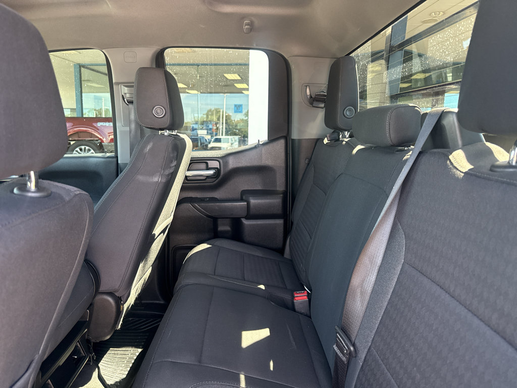 Used 2023 Chevrolet Silverado 1500 Custom AWD/4WD image 14