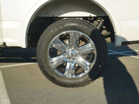 Used 2018 Ford F150 Lariat image 41