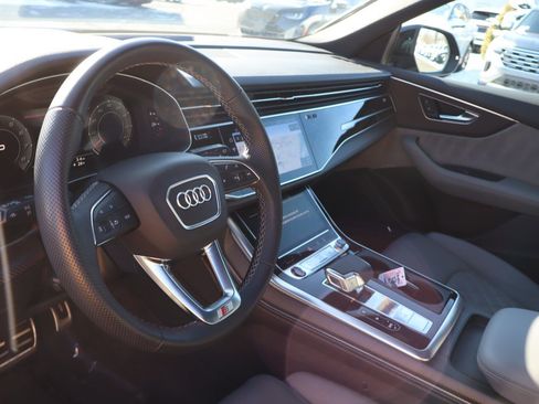 Used 2024 Audi SQ8 Prestige w/ Prestige Package image 9