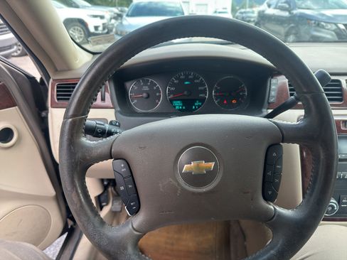 Used 2006 Chevrolet Impala LT w/ Preferred Equipment Group FWD image 17