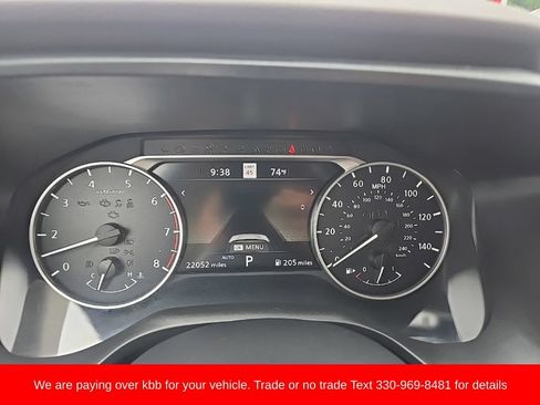 Used 2023 Nissan Rogue SL AWD/4WD image 14