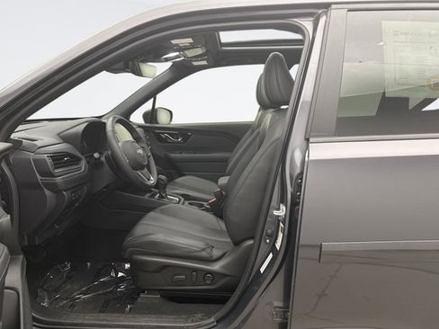 Used 2025 Subaru Forester Limited AWD/4WD image 11