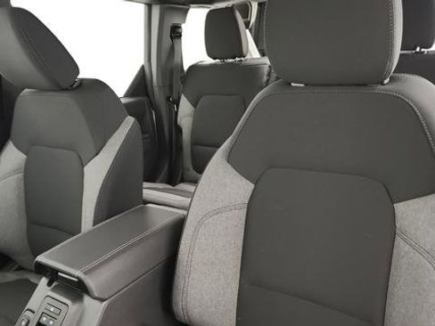 New 2025 Ford Bronco Base image 10