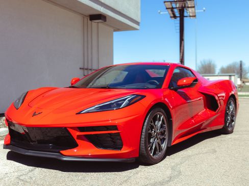 Used 2023 Chevrolet Corvette Stingray Preferred Conv w/ 2LT RWD image 2