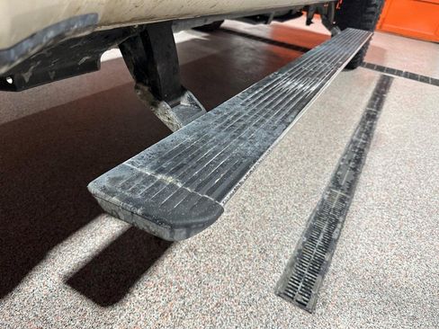 Used 2017 Ford F350 Lariat image 12