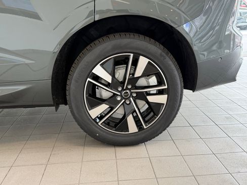 New 2026 Volvo XC60 B5 Plus w/ Protection Package Premier image 9