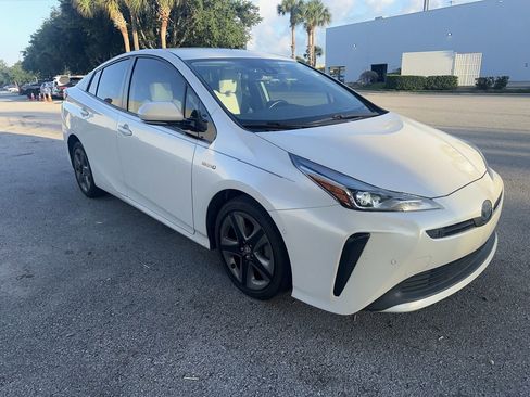 Used 2019 Toyota Prius Limited FWD image 7