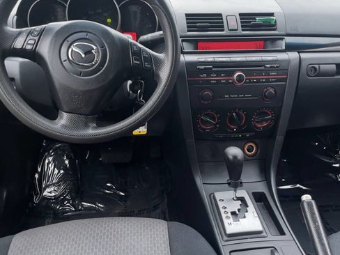 Used 2006 MAZDA MAZDA3 i Touring image 11