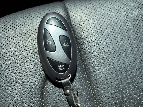 Used 2025 Hyundai Elantra Limited FWD image 22