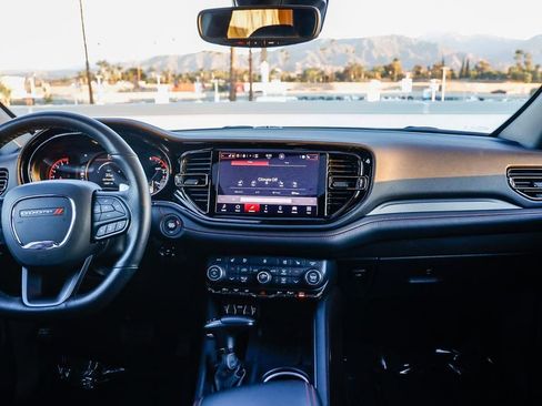 Certified 2025 Dodge Durango GT image 13