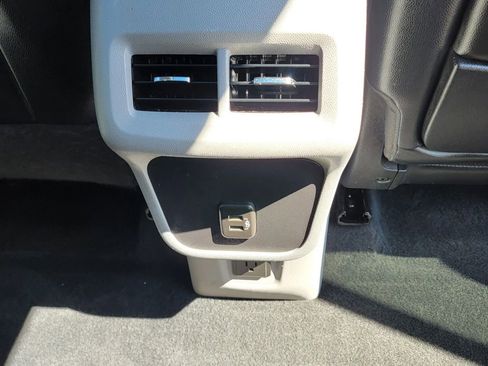 Used 2021 GMC Terrain SLT FWD image 13